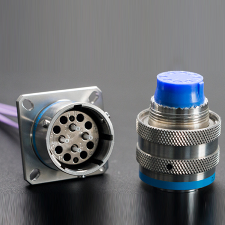 J599E6 Series Expanded Beam Fiber Optic Connector